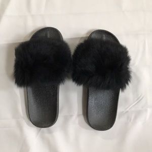 Womens sandal slides size 10 black real fur